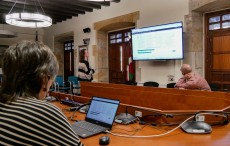 El ayuntamiento habilita un buscador para comprobar las designaciones para las mesas electorales del 21 de abril