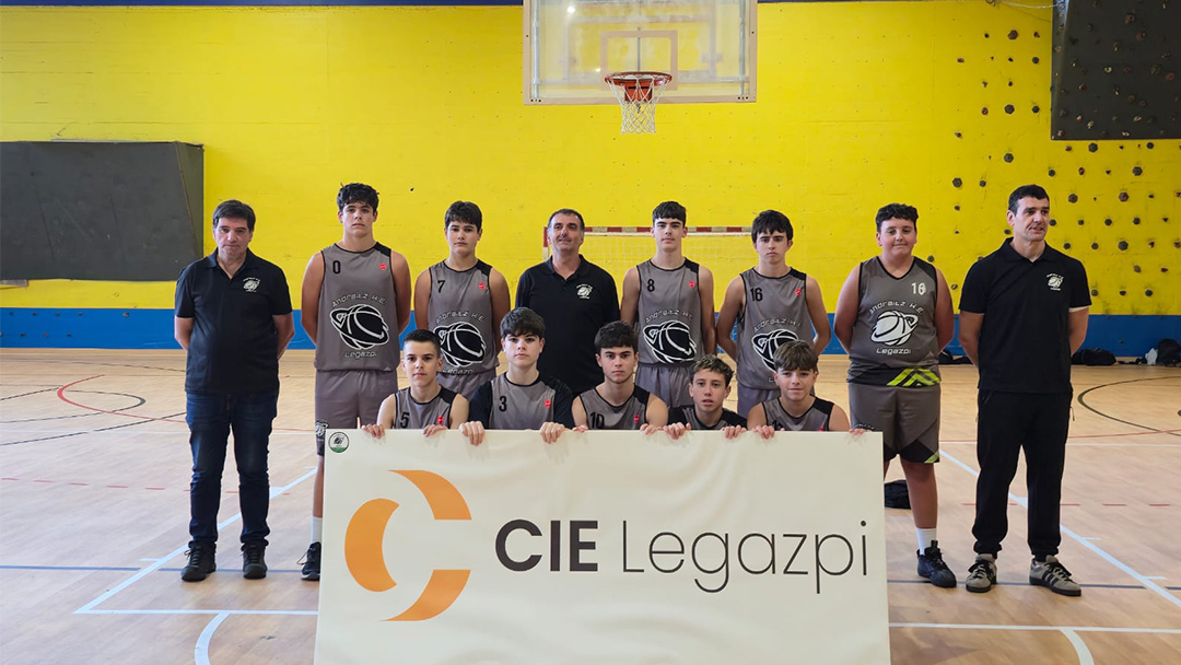 El cadete masculino de Andraitz disputará este sábado la semifinal del ascenso de categoría