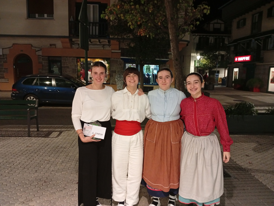 Irati Olaizola Goñi segunda en el Campeonato de Aurresku de Euskal Herria que se celebró en Hondarribia