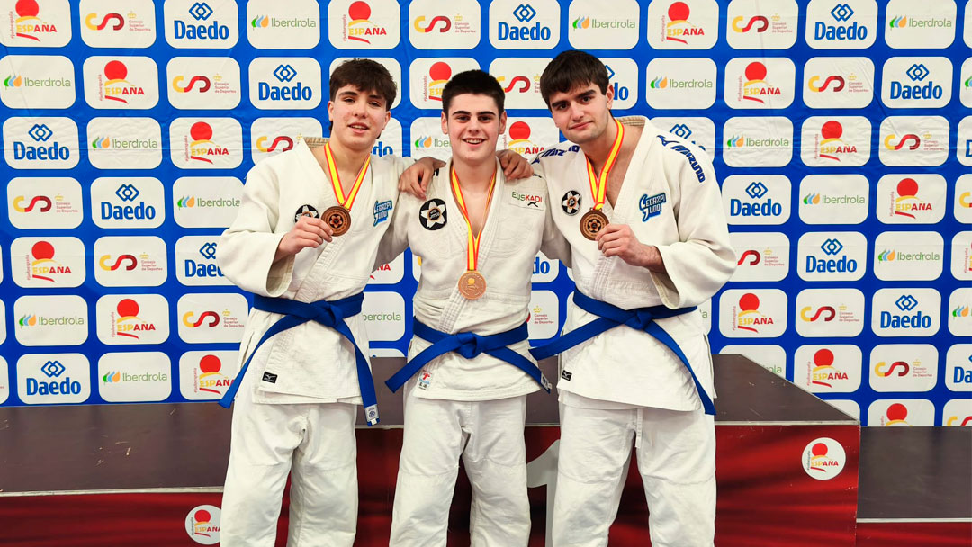 Tres jóvenes legazpiarras logran medalla en el Campeonato de España de Jiu Jitsu Ne Waza