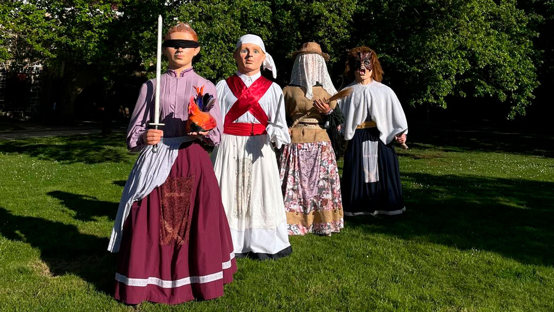 Legazpiko Erraldoi Konpartsak  LH6 eta DBH1eko haurrei dei egiten die erraldoiekin dantzatzeko