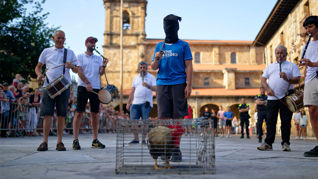 ¿Estás listo/a para el Juego del Gallo? El 11 de junio, a las 19.00 en Euskal Herria plaza