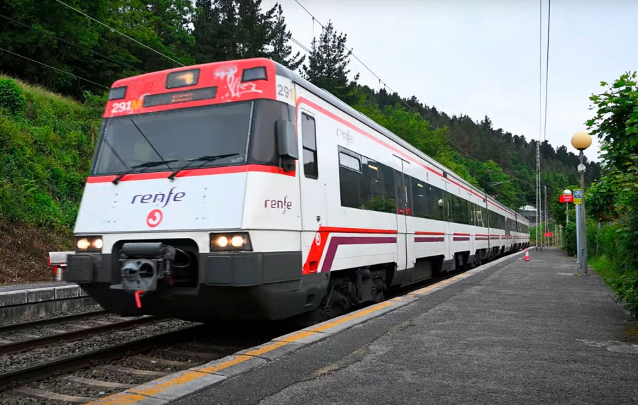 Desde mañana aumentan las frecuencias de los trenes de Cercanías en Gipuzkoa