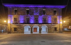 El Ayuntamiento se iluminará con color morado del 6 al 12 de marzo