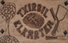 Curso de talla en madera con Txirbil Elkartea