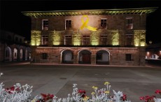 El Ayuntamiento se iluminará con color dorado del 13 al 17 de febrero