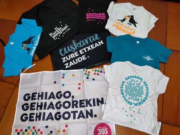 La mesa de EUSKARALDIA sale a la calle