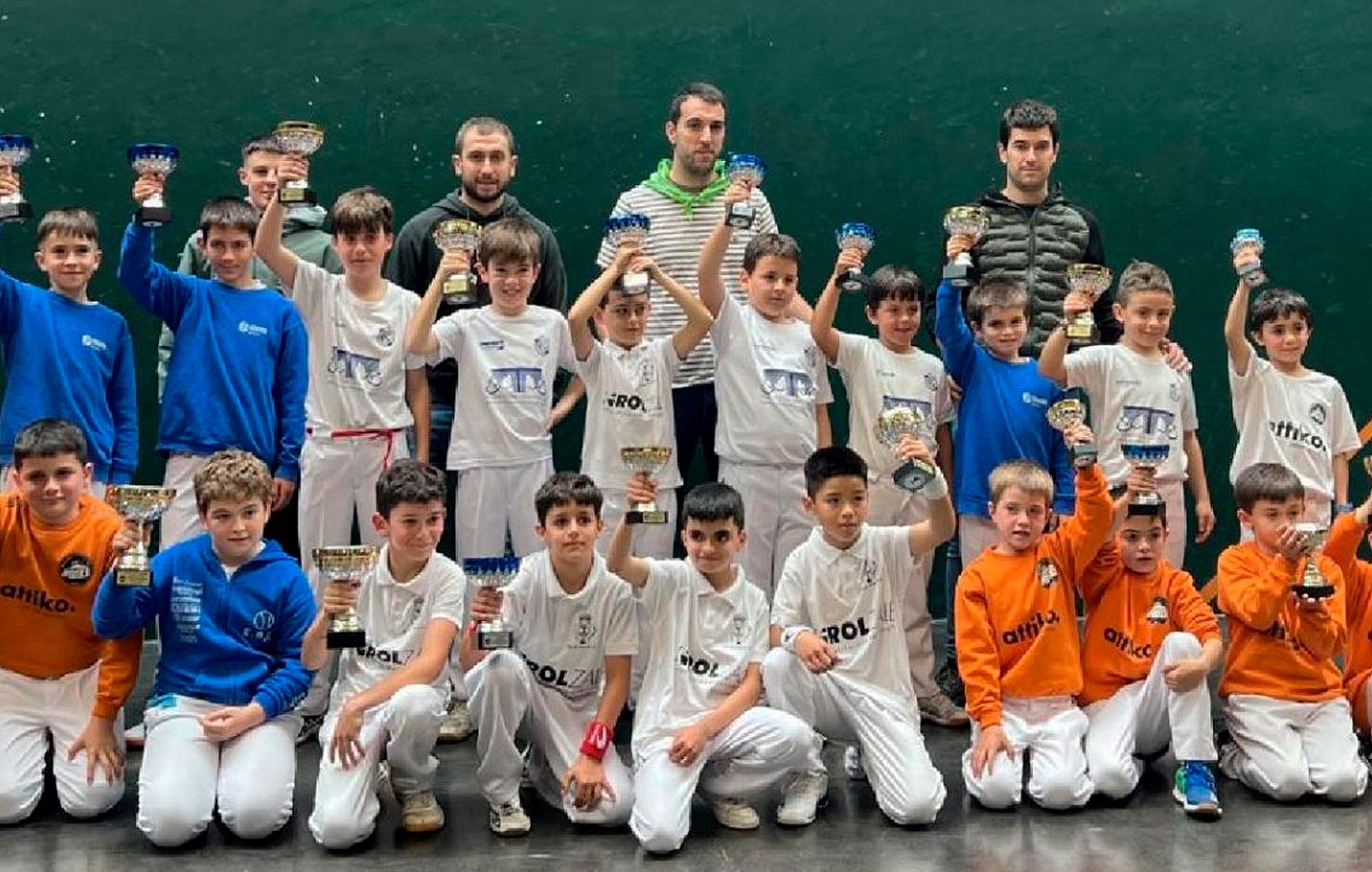 Finales de los Campeonatos de Pelota organizados por Legazpiko Gazteak Pilota Eskola el 1 de mayo