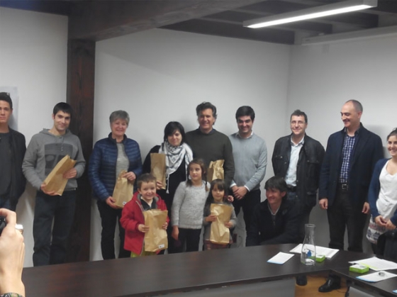 Premios de la campaña “ETXEKO URA”