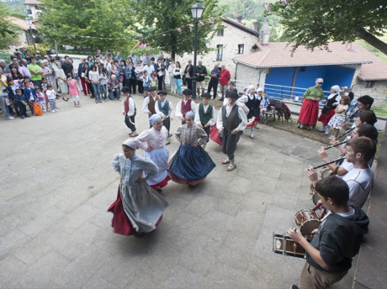 Con motivo de las fiestas de Aztiria, el próximo fin de semana habrá servicio especial de Junetorri