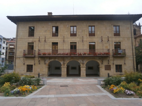El nuevo Equipo de Gobierno ha retirado las pancartas de los balcones del Ayuntamiento