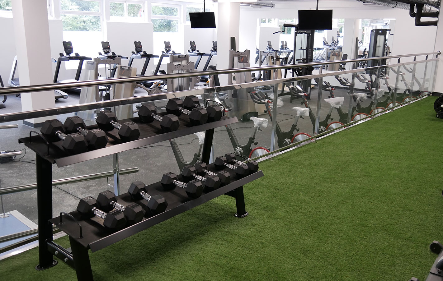 El nuevo gimnasio del polideportivo Bikuña abrirá sus puertas el lunes 1 de septiembre