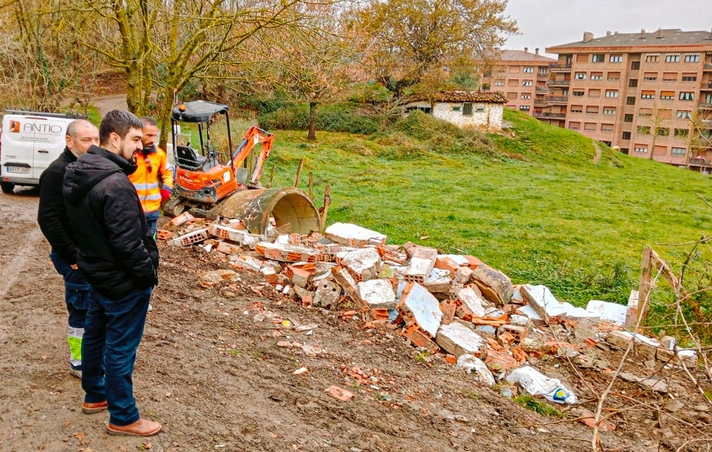 El Ayuntamiento compra la mayor parcela del terreno donde se encuentran las chabolas de San Martín