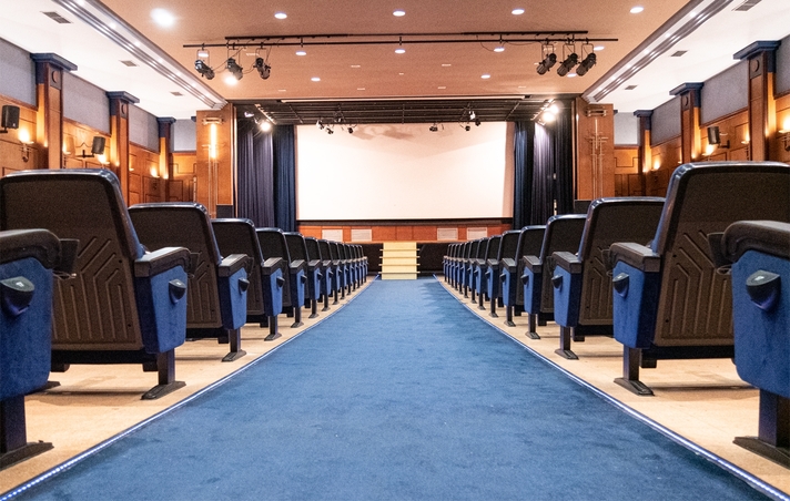 CINE EN LATXARTEGI ARETOA: Inicio de temporada