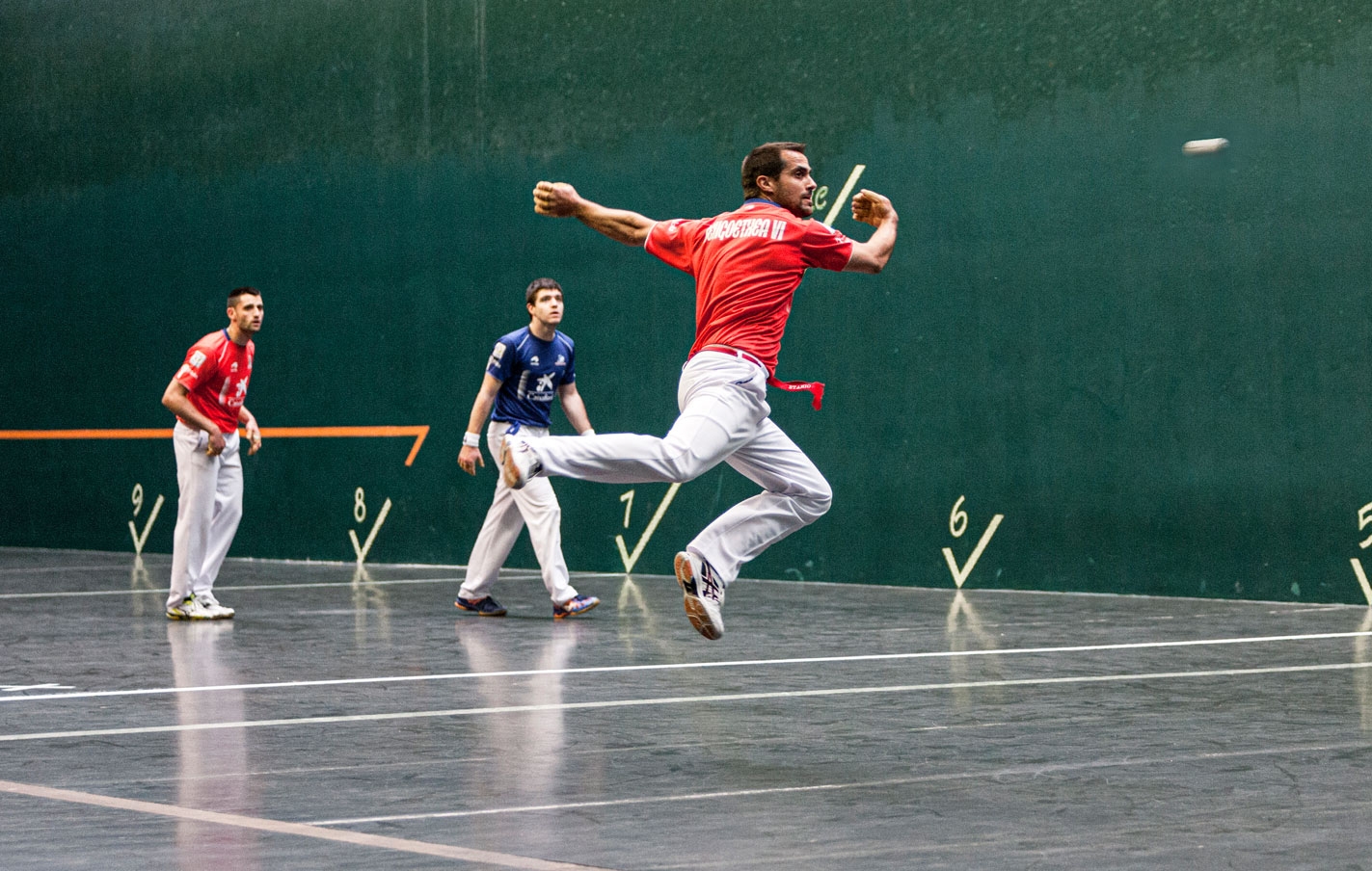Partidos de pelota profesional el 3 de mayo