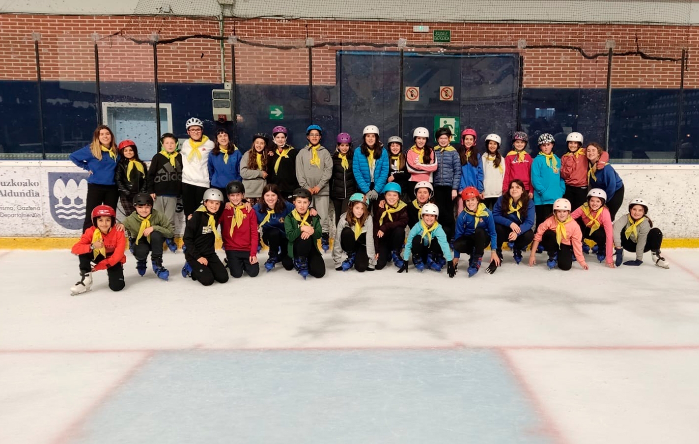 A patinar a Txuri-urdin con Sorgintxulo