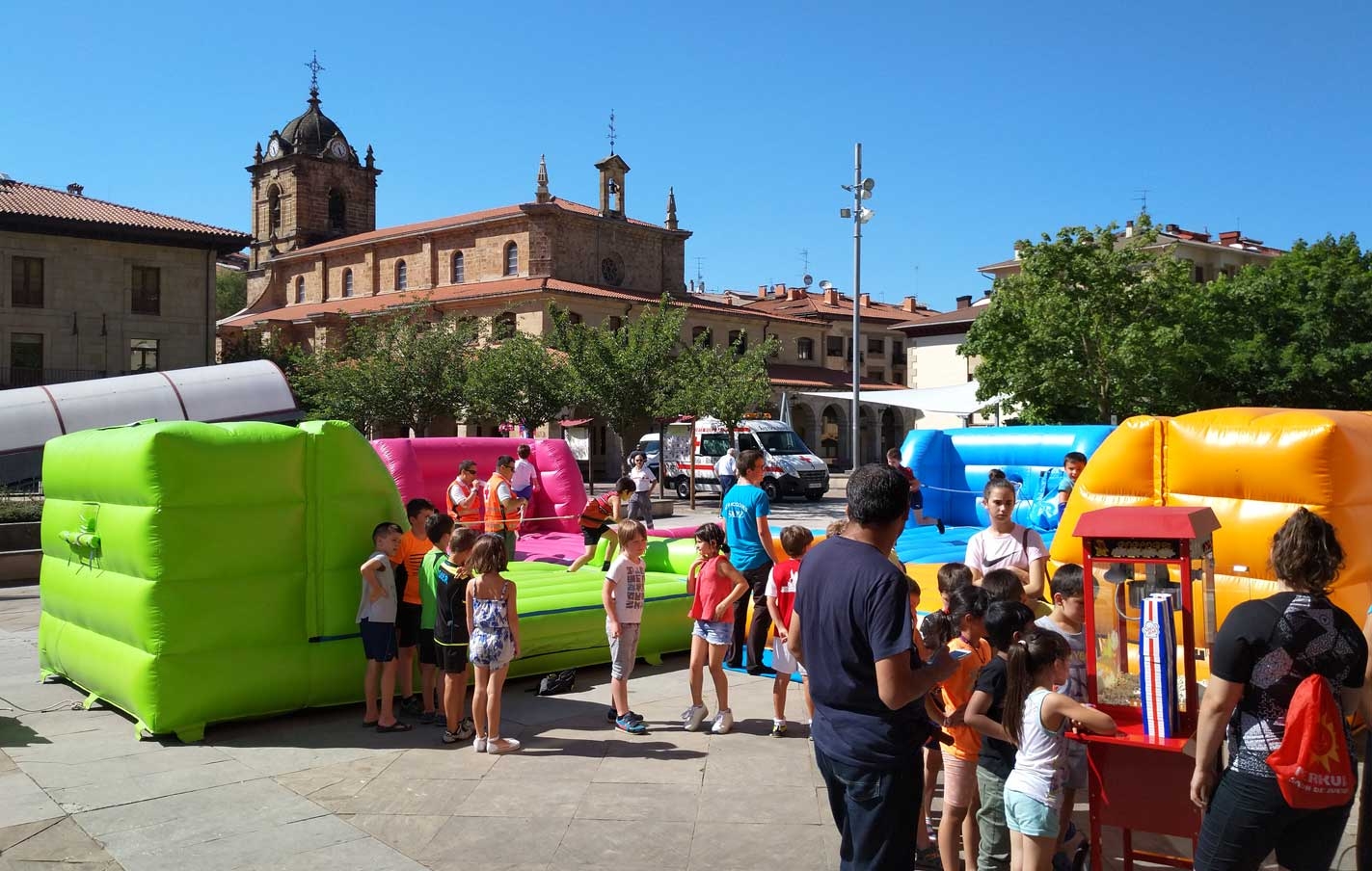 Parque Infantil numeroso el de ayer .