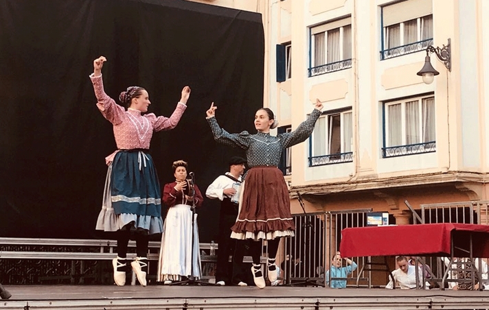 Dos legazpiarras en el Campeonato de dantza de Segura.