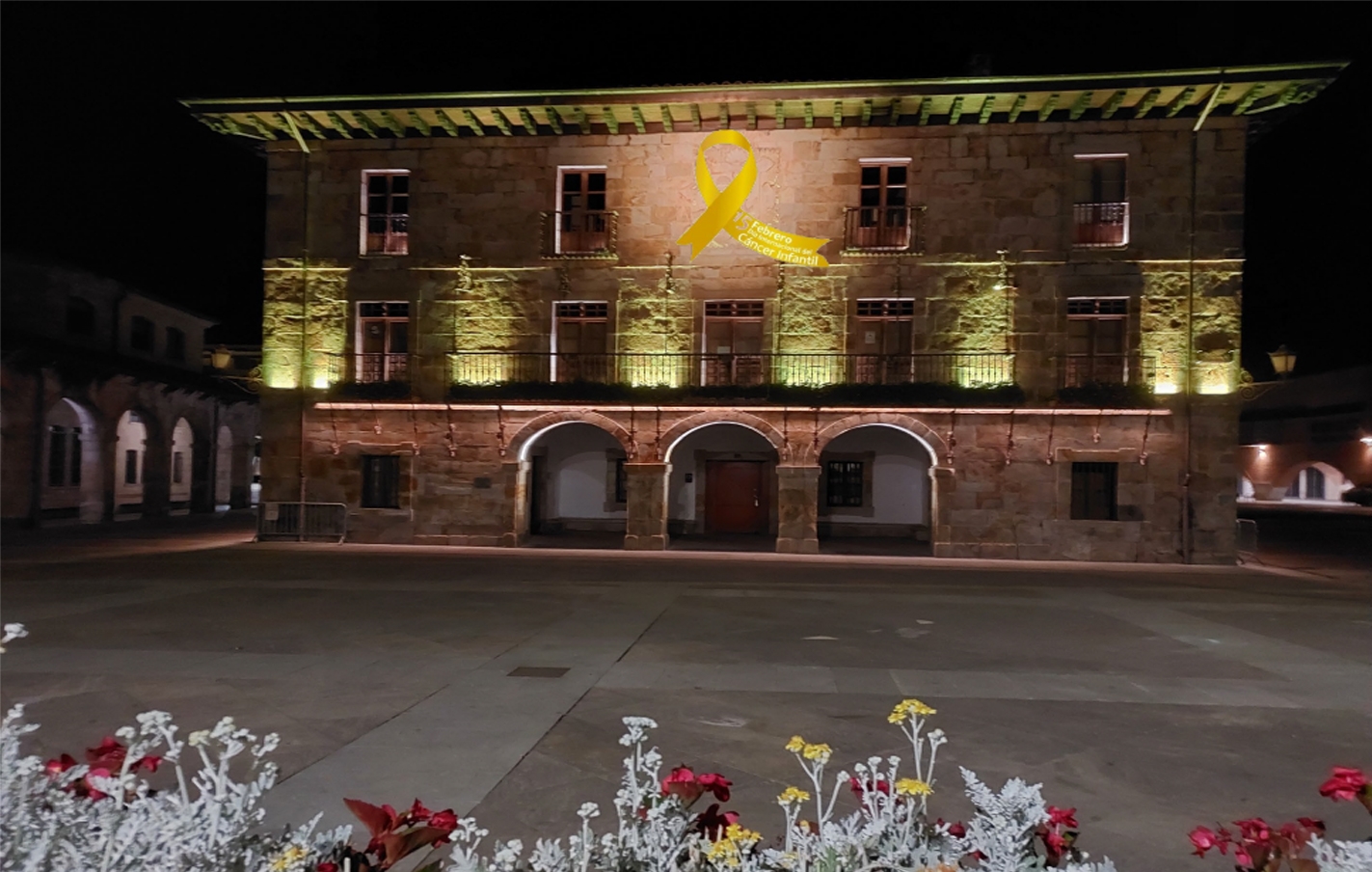 El Ayuntamiento se iluminará con color dorado del 13 al 17 de febrero