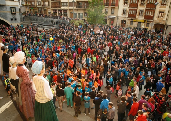 Reunión abierta para preparar las fiestas de mayo