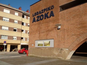 Carteles sí, pero en los sitios adecuados