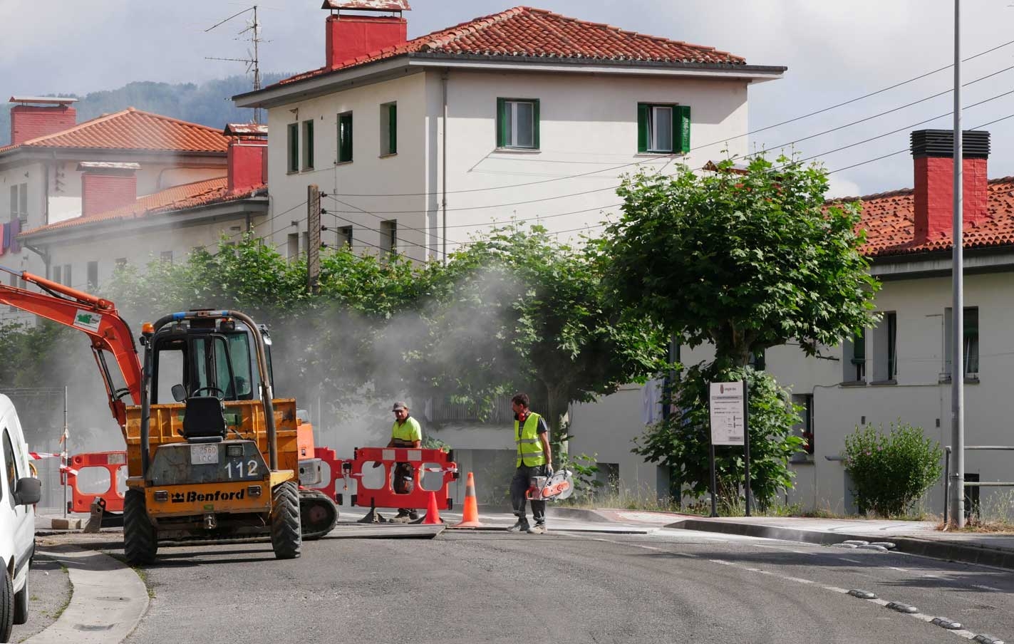 Se ha iniciado la obra para soterramiento de redes en Arantzazu y San Jose
