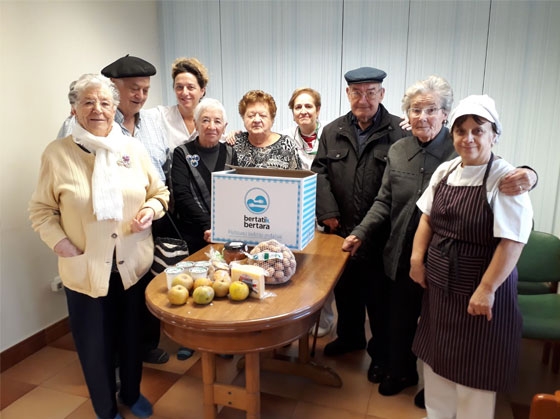 La iniciativa BERTATIK BERTARA ha premiado a los 6 comedores que colaboran con el proyecto