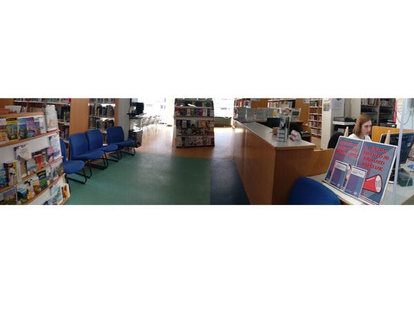 La biblioteca municipal estará abierta en agosto