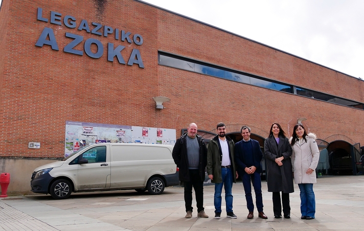 El Gobierno Vasco y el Ayuntamiento de Legazpi analizan estrategias para mejorar la Azoka y apoyar al primer sector