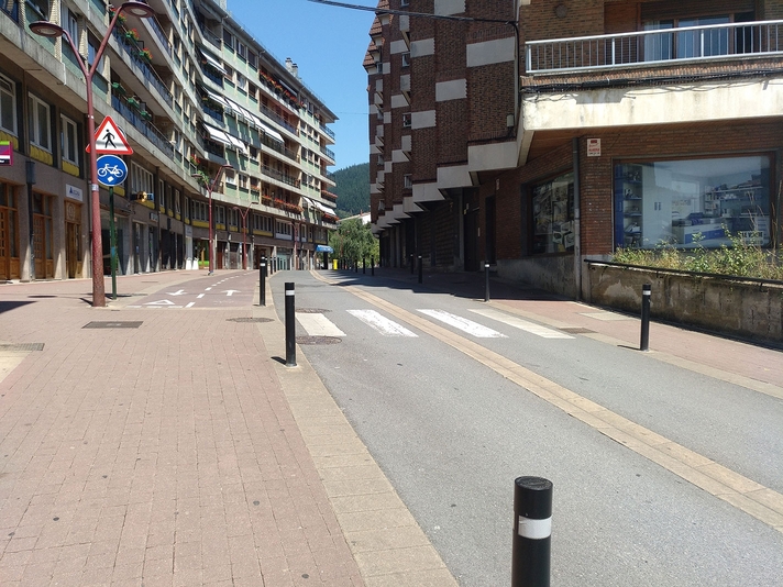 Arreglo de la calzada, zona de Patrizio Etxeberria
