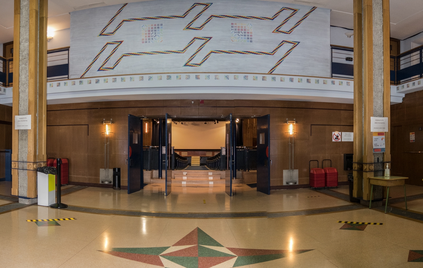 CINE EN LATXARTEGI ARETOA: Inicio de temporada