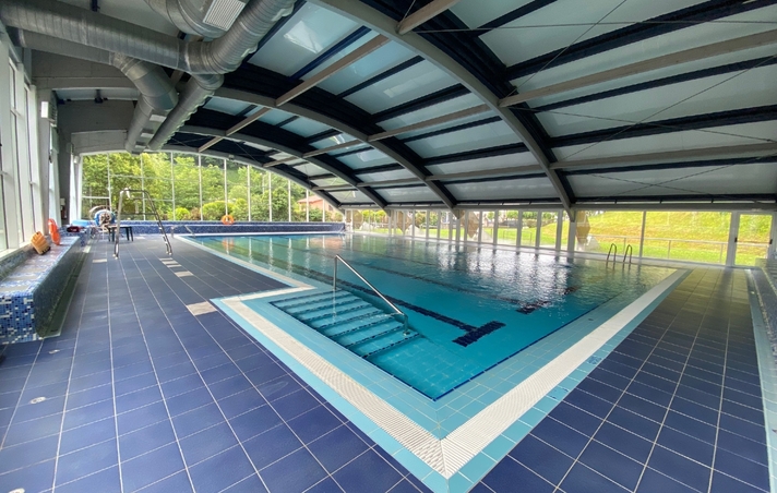 Cerrada la piscina pequeña del polideportivo Bikuña