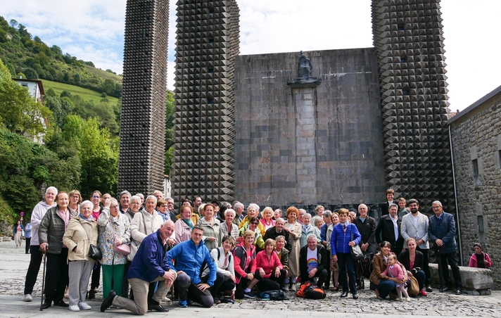 Romería a Arantzazu del pueblo de Legazpi