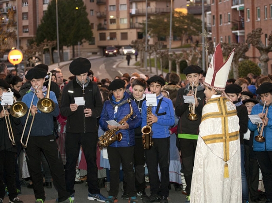 Ronda de San Nikolas, el 5 de diciembre, lunes, a partir de las 5:30 de la tarde