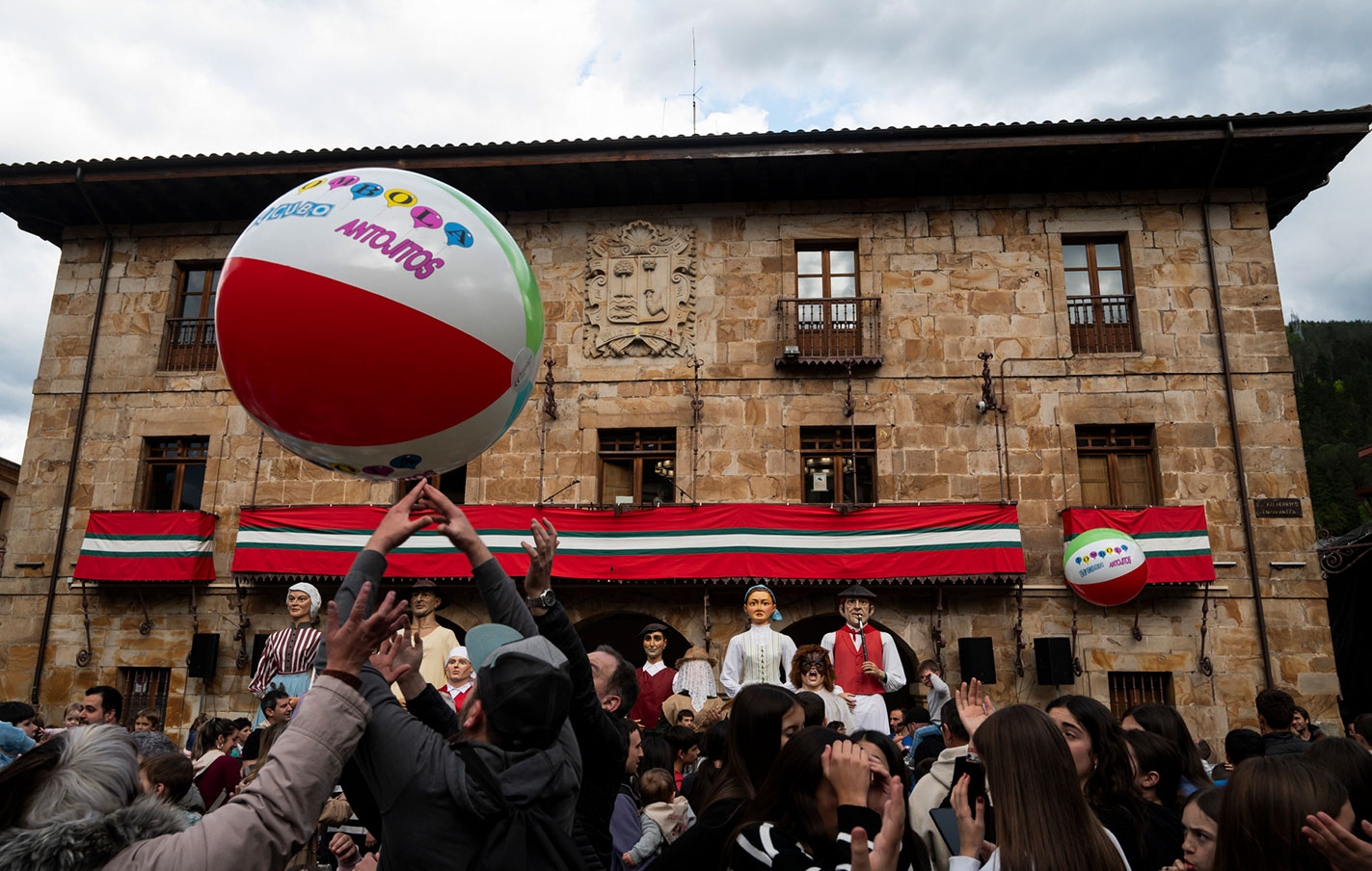Hoy comienzan las Fiestas Santikutz 2025