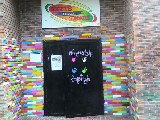 Servicio para adolescentes en fiestas