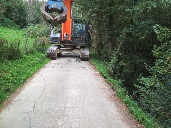 HAN FINALIZADO LOS TRABAJOS, POR LO QUE NO SE CERRARA. Camino rural de Gibola a Brinkolazahar