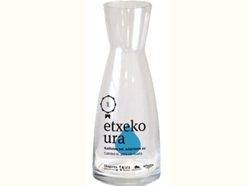 En varios restaurantes y bares "Etxeko Ura"
