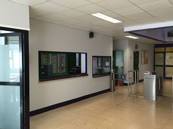 El polideportivo abrirá al público el 4 de enero y la piscina el 8