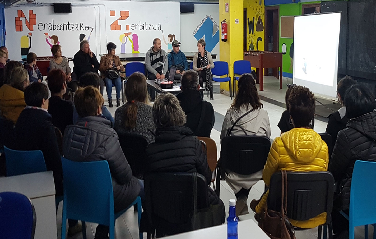 El jueves jornada de puertas abiertas para madres y padres en el servicio para adolescentes
