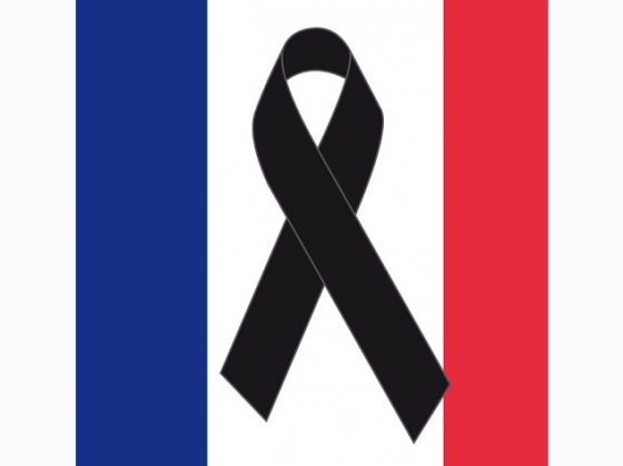 5 minutos de concentración silenciosa de condena de los atentados de Paris