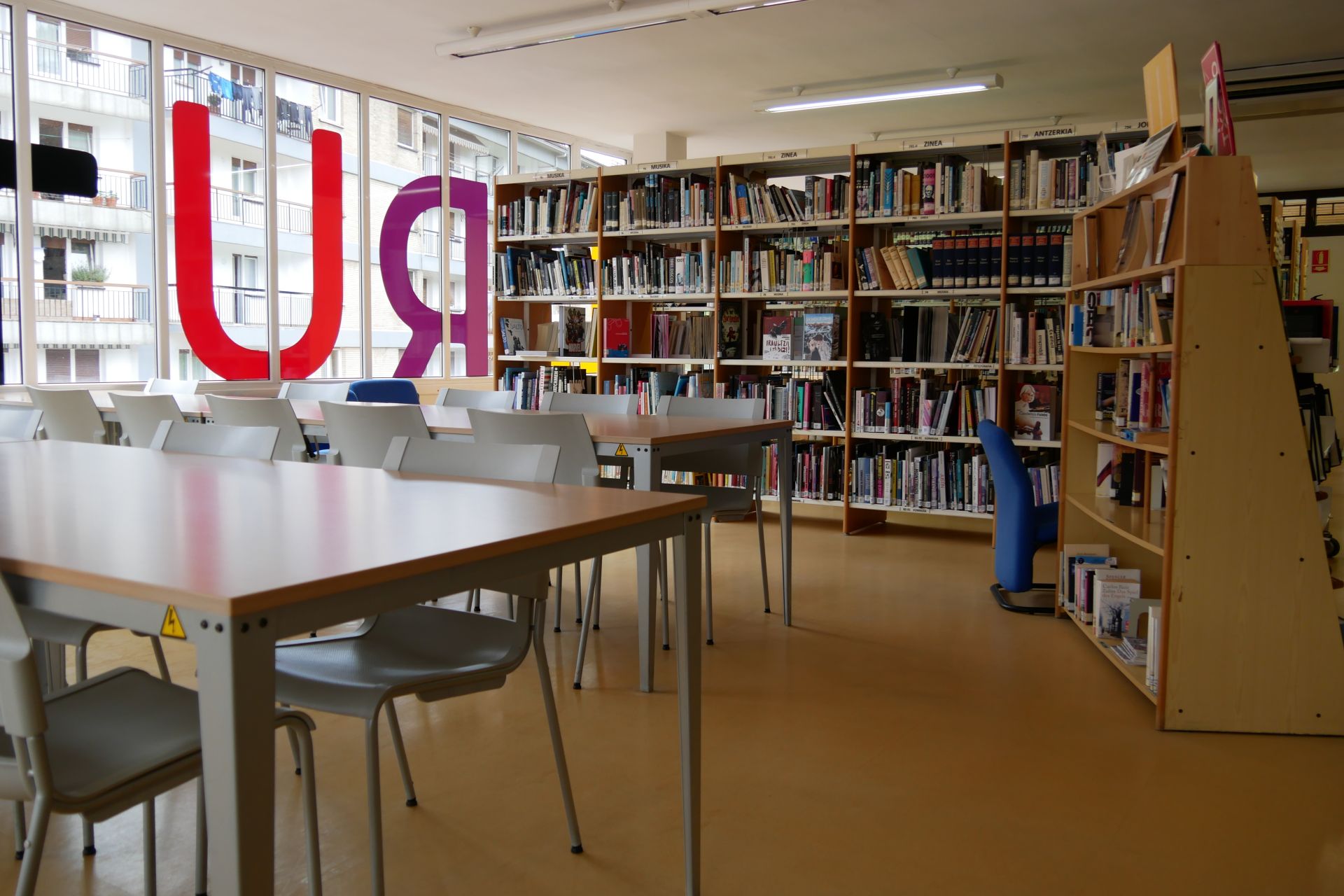 Abian da udako mailegu berezia liburutegian