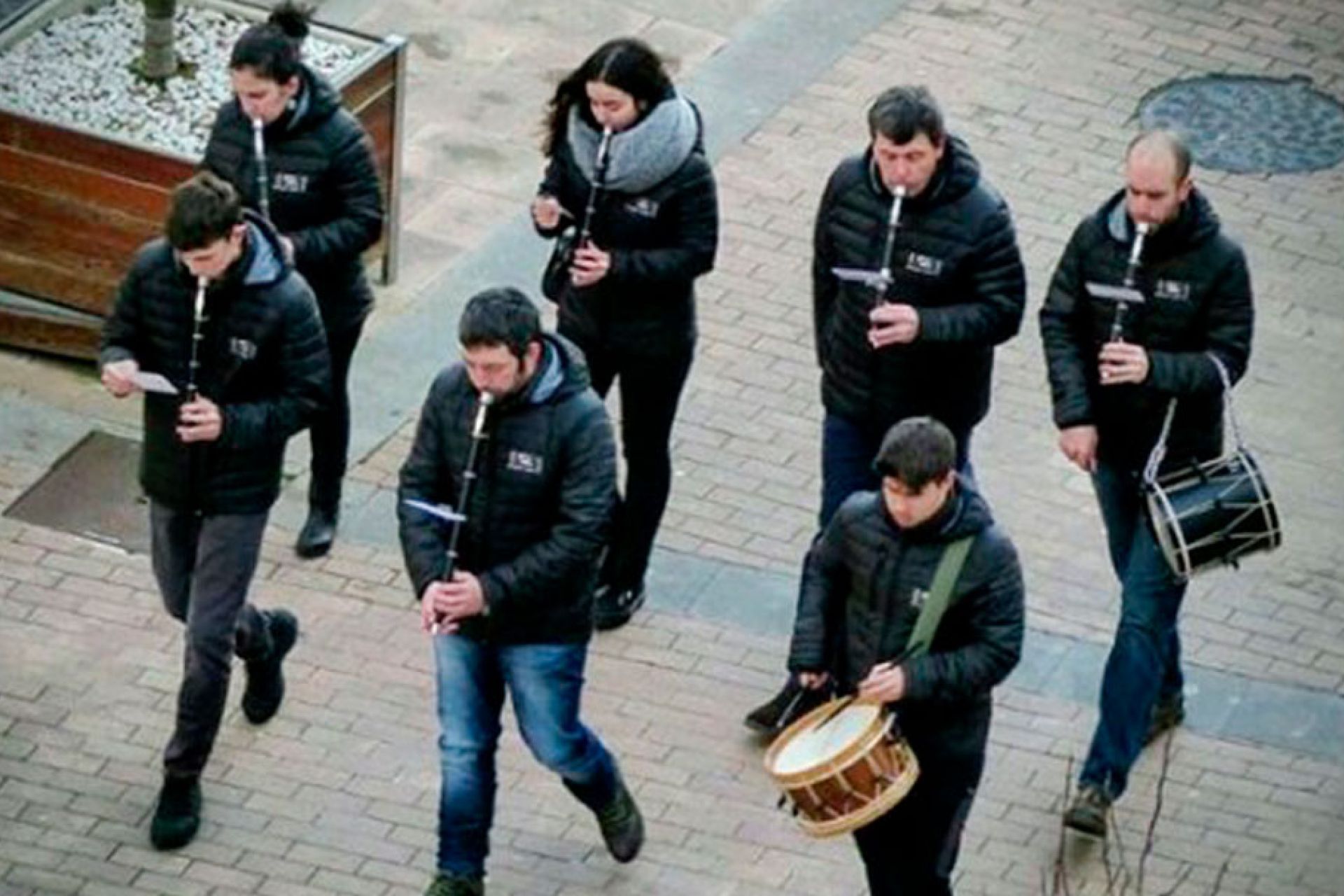 Goiz Deia Txistulari taldearen goiz-eresia Hegialden otsailaren 22an